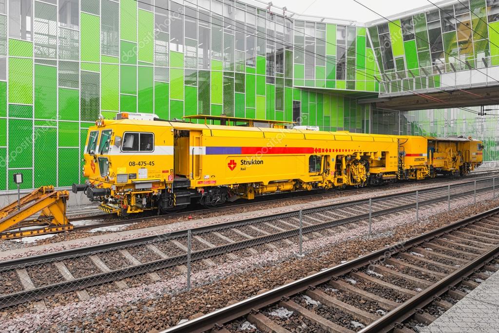 dep_40296049-Strukton-universal-tamping-